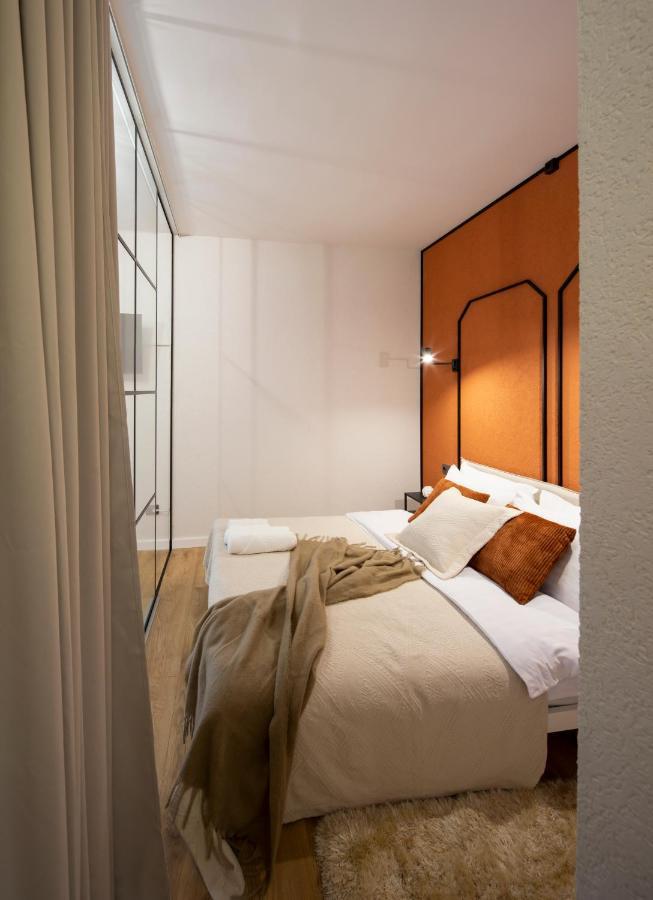Unique City View Apartment Balcony & Parking Space Cluj-Napoca Ngoại thất bức ảnh