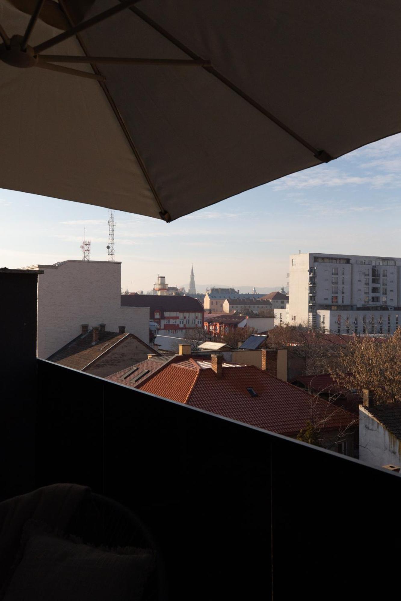 Unique City View Apartment Balcony & Parking Space Cluj-Napoca Ngoại thất bức ảnh