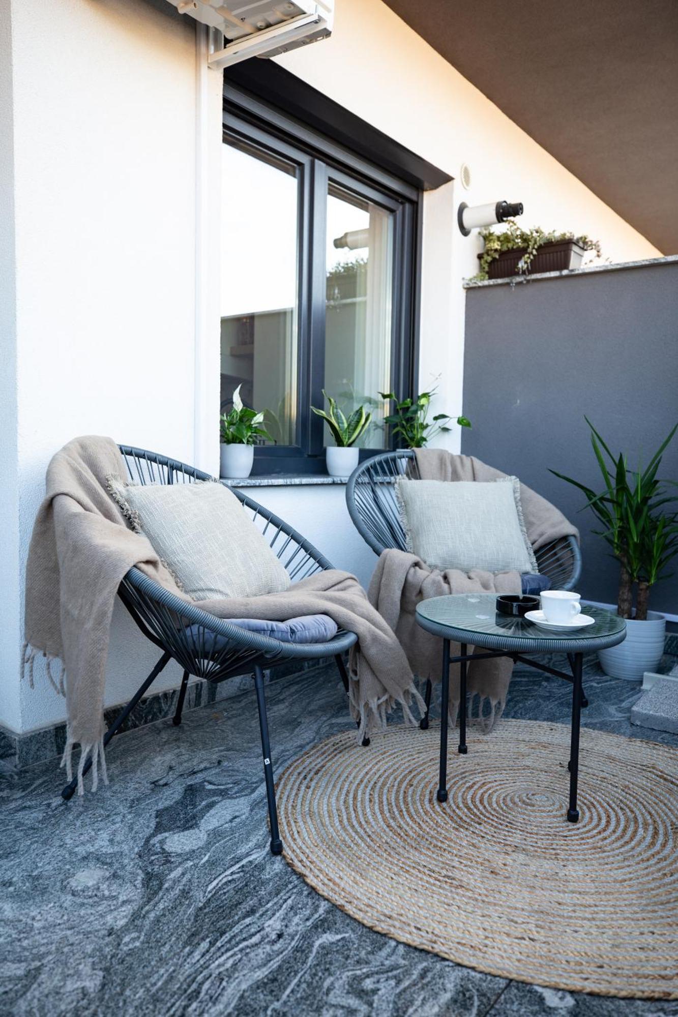 Unique City View Apartment Balcony & Parking Space Cluj-Napoca Ngoại thất bức ảnh